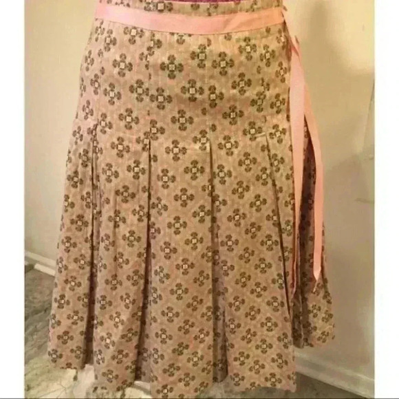 Intuitions medallion Pleated Skirt Size 2 - Picture 4 of 8